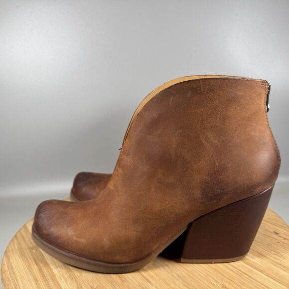 Korks‎ Shamira Leather Ankle Boot Womens 10M Brown Chunky Heel Cutout Back Zip - Picture 3 of 8